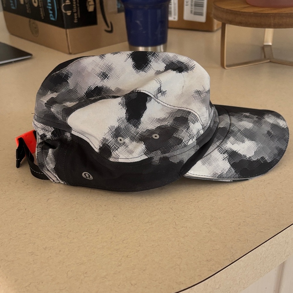 Lululemon Athletica Black and White Hat
